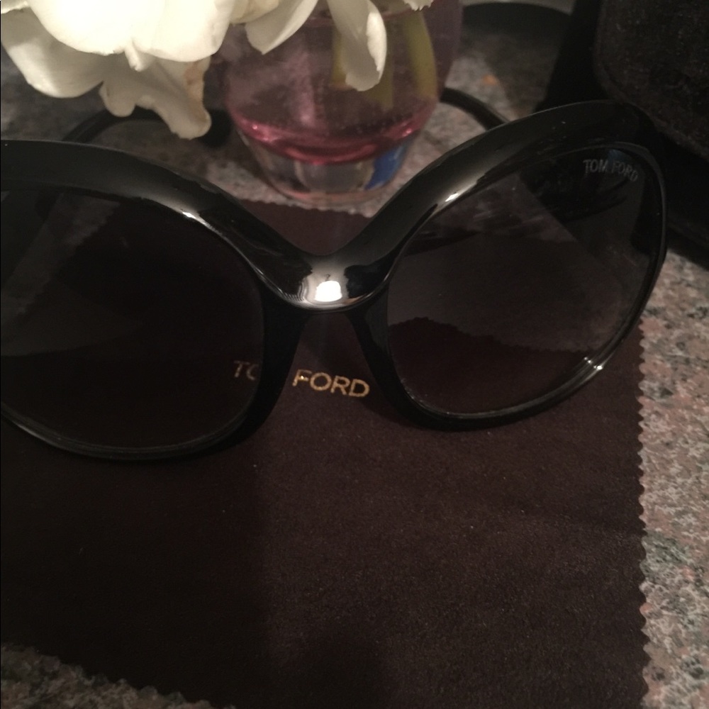 TOM FORD💋 SUNGLASSES😎